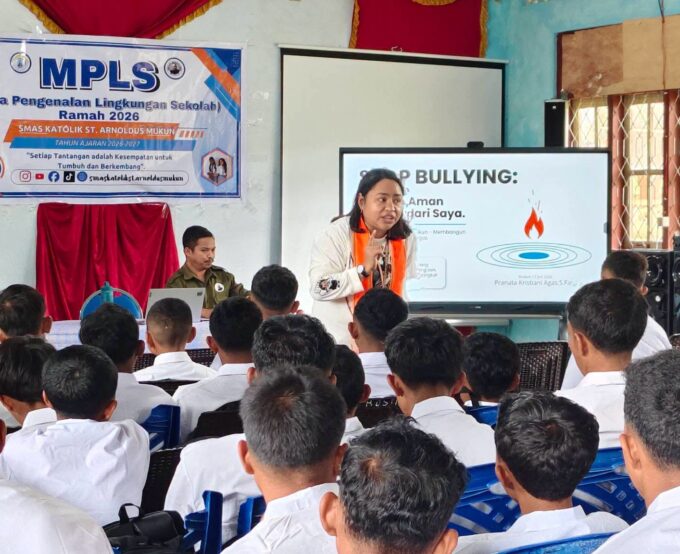 Turun Langsung ke Sekolah, Ani Agas Beri Pembekalan "Stop Bullying" bagi Ratusan Siswa Baru di Mukun